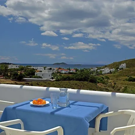 Spanos - Andros アパート *