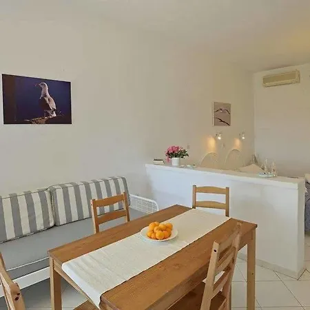 Spanos Apartment Agios Petros (Andros)
